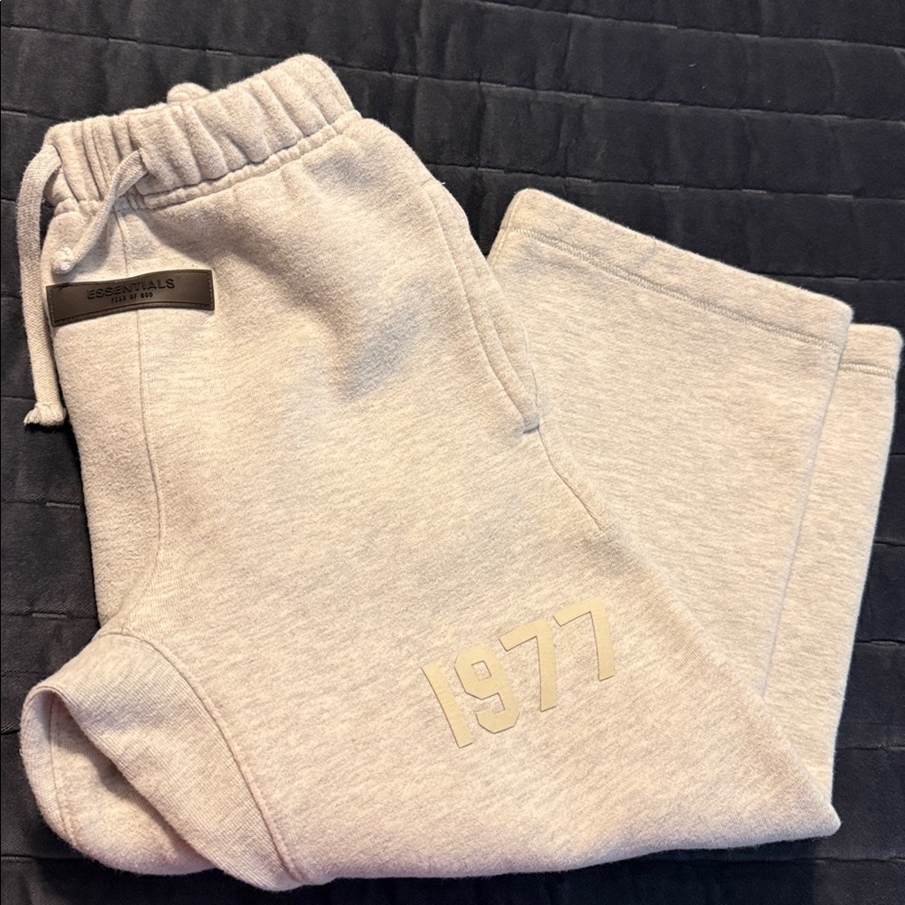 Kids' Light Gray Jogger Sweatpants